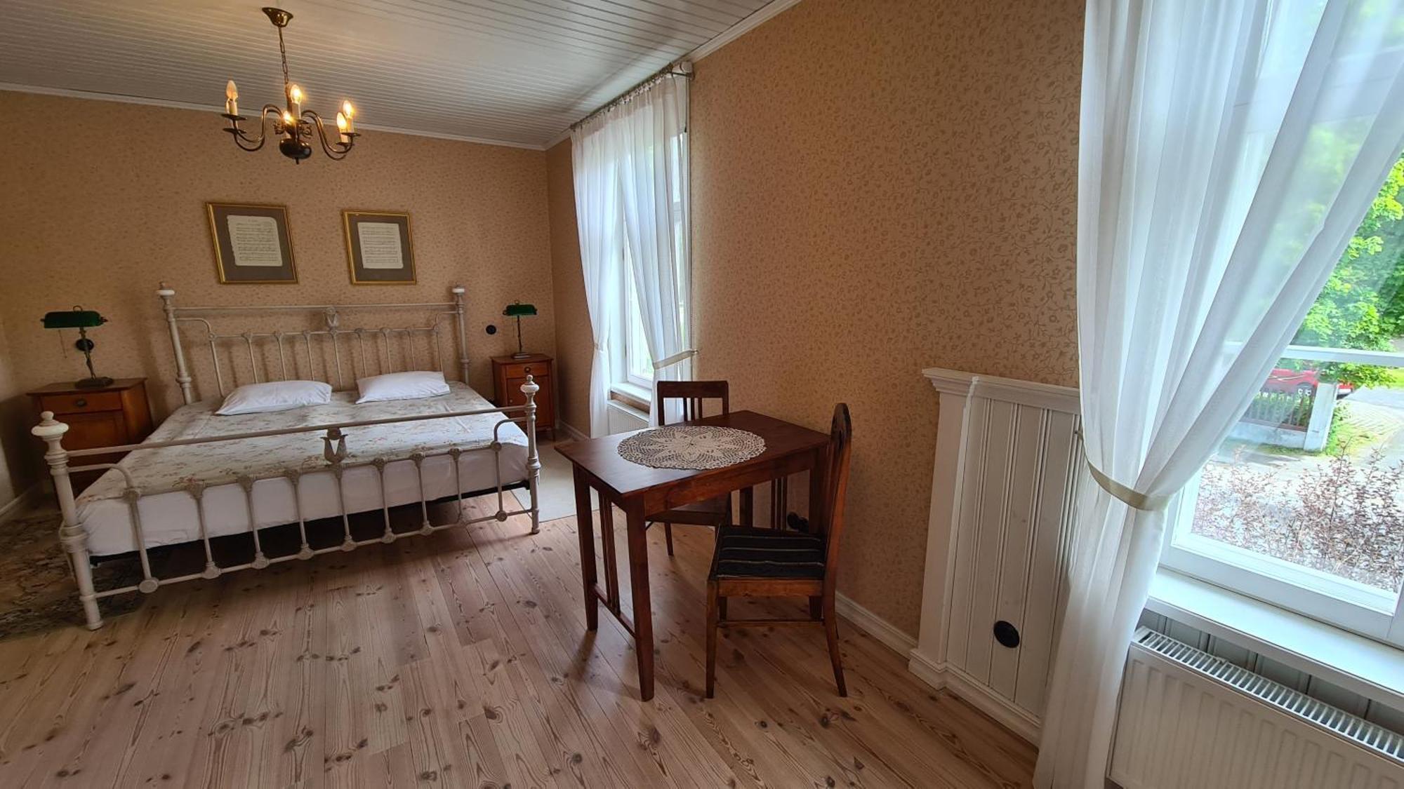 Lahe Guesthouse Haapsalu Exterior foto