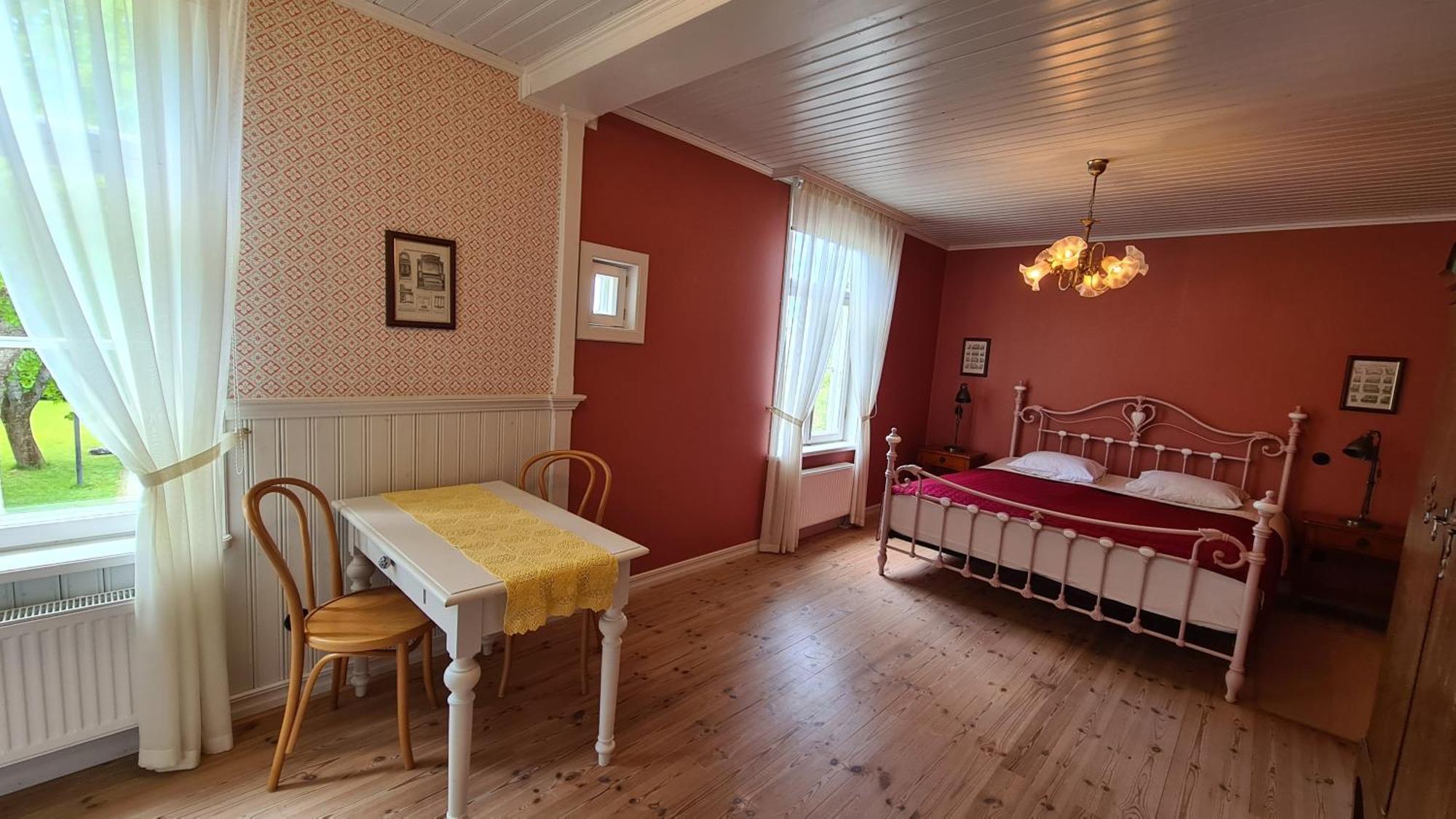 Lahe Guesthouse Haapsalu Exterior foto